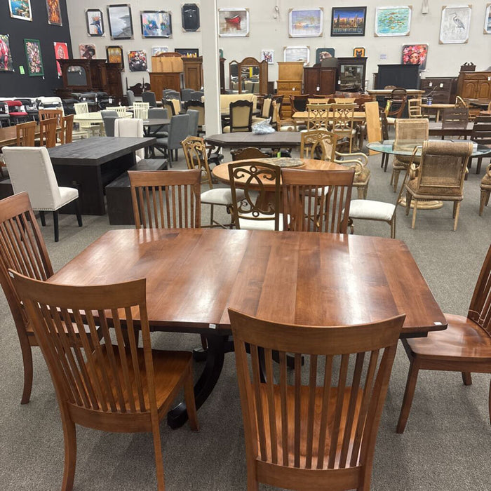 Amish Dining Table w/ 2L 6 Chairs