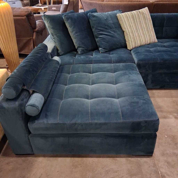 Jonathan Louis "Noah" 4 Pc Teal Sectional