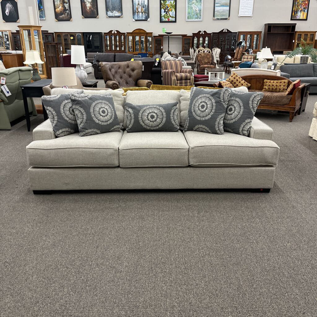Consignment Furniture