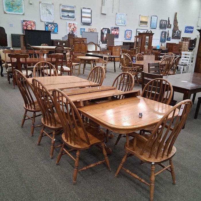 Oak Dining Table w/ 8 Ch 4L