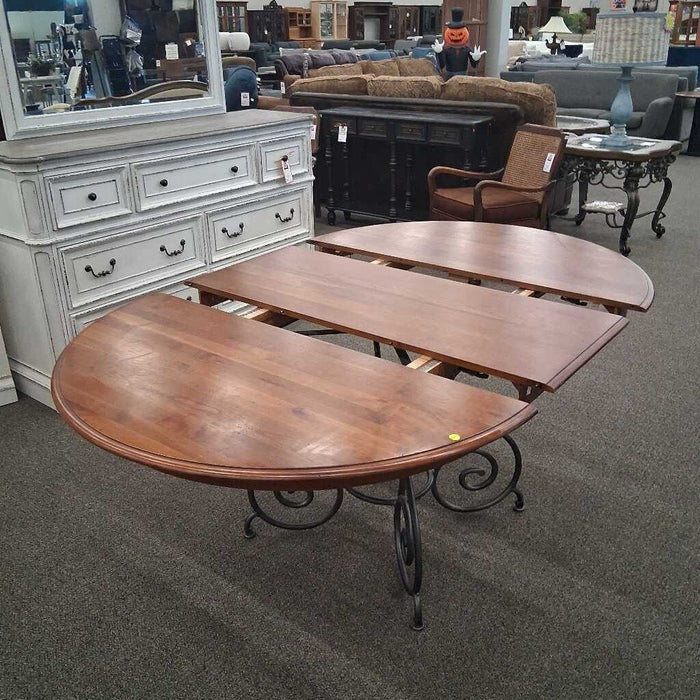 Ethan Allen Light Wood Dining Table w/ 1L