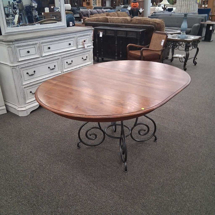 Ethan Allen Light Wood Dining Table w/ 1L