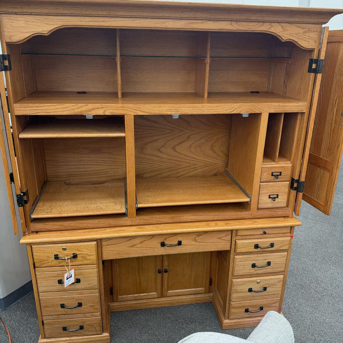 Oak 2 Pc Desk w/ Hutch (Sliding Desk Top)