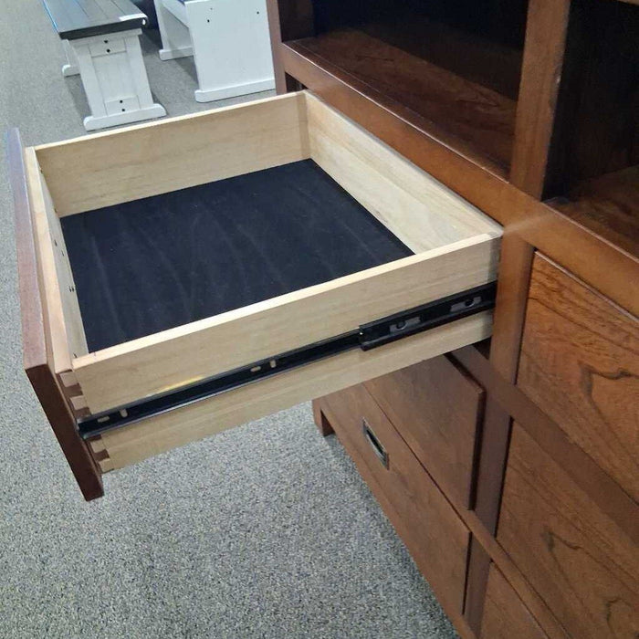 6 Dwr Media Dresser