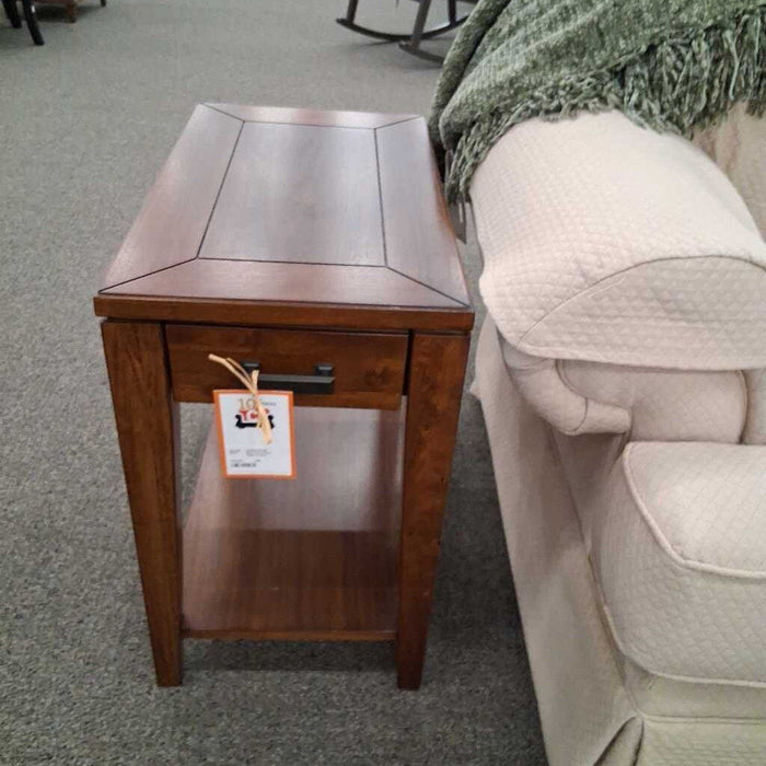 Slim Cherry End Table w/ Dwr