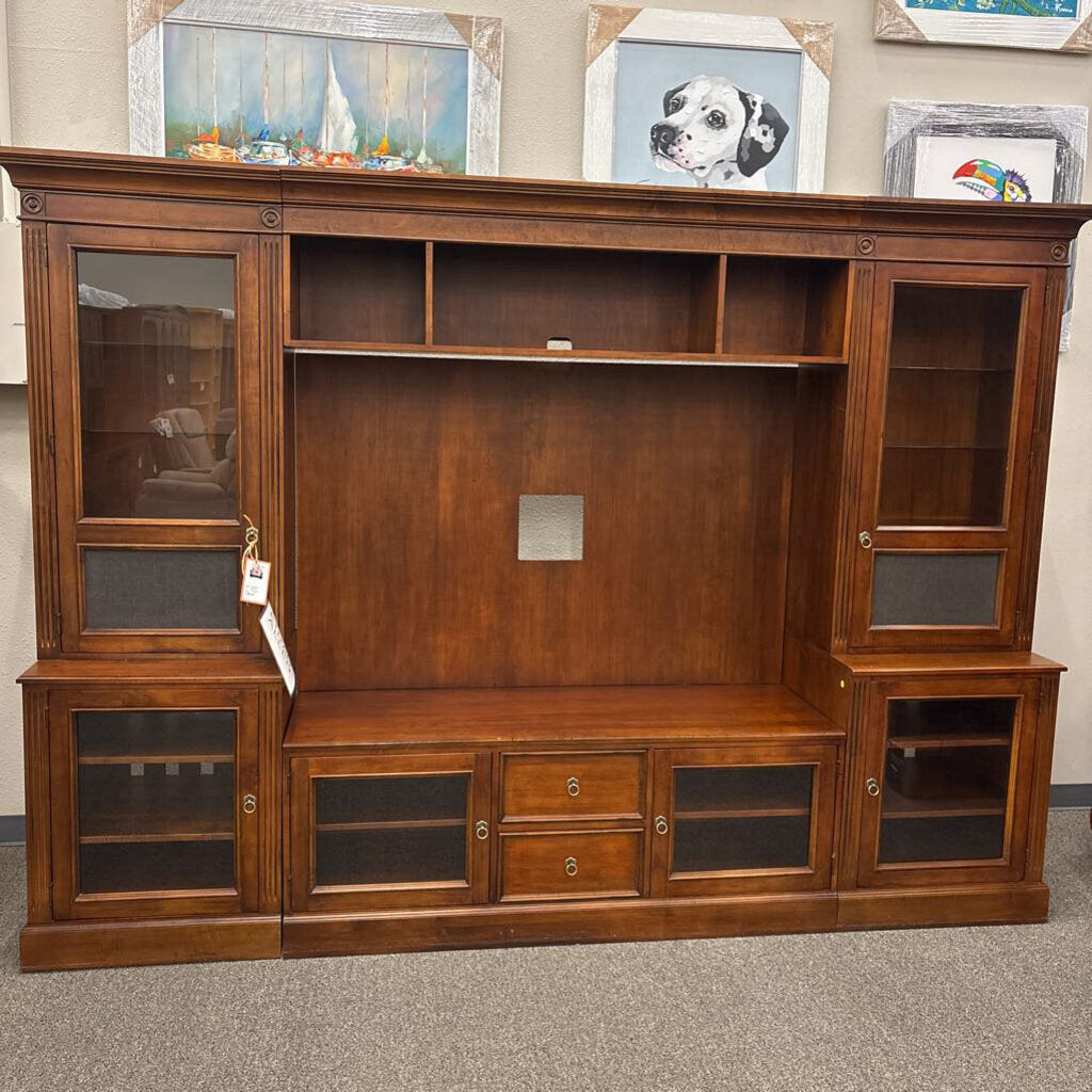 Consignment Furniture