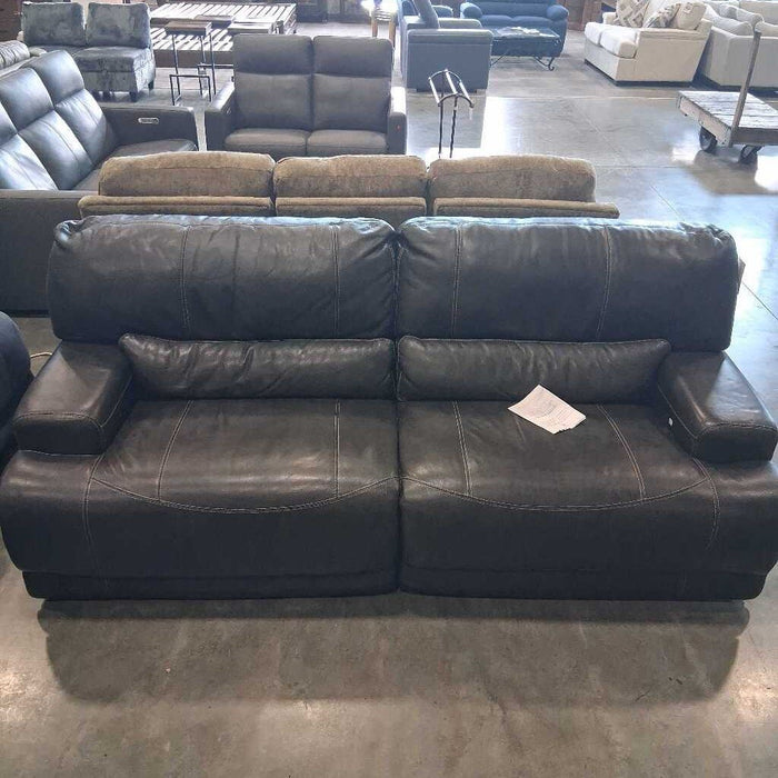 Gray Leather Pwr Rec Sofa (Has Wear)