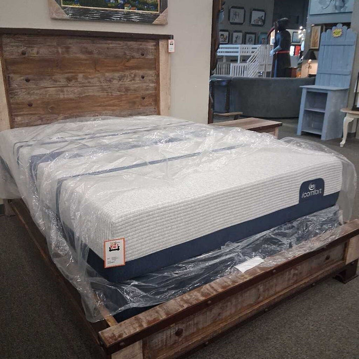 Queen Memory Foam Mattress w/ Foundation