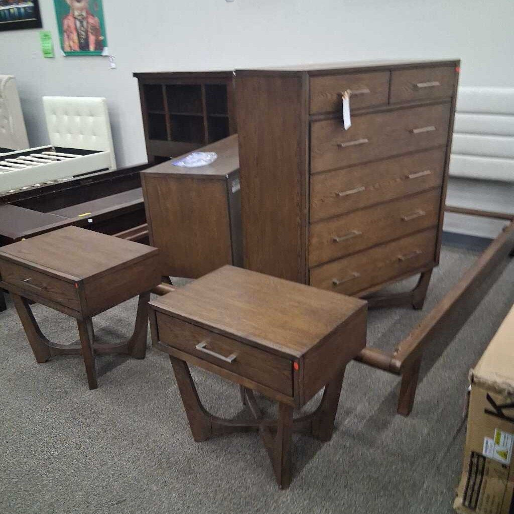 Consignment Furniture
