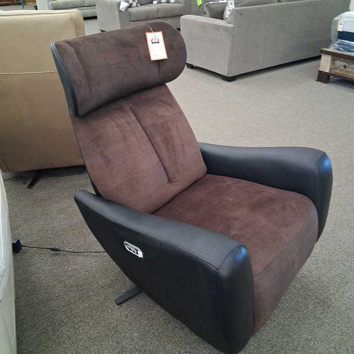 Brown Ergonomic Zero G Recliner