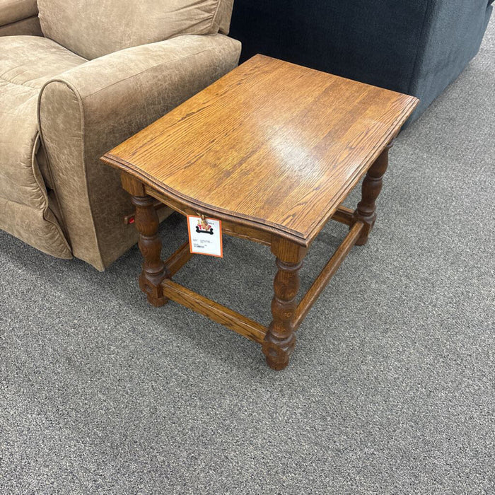 Oak End Table w/ Dwr