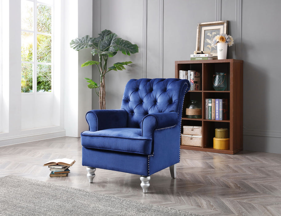Elegant Round Arm Traditional Chair