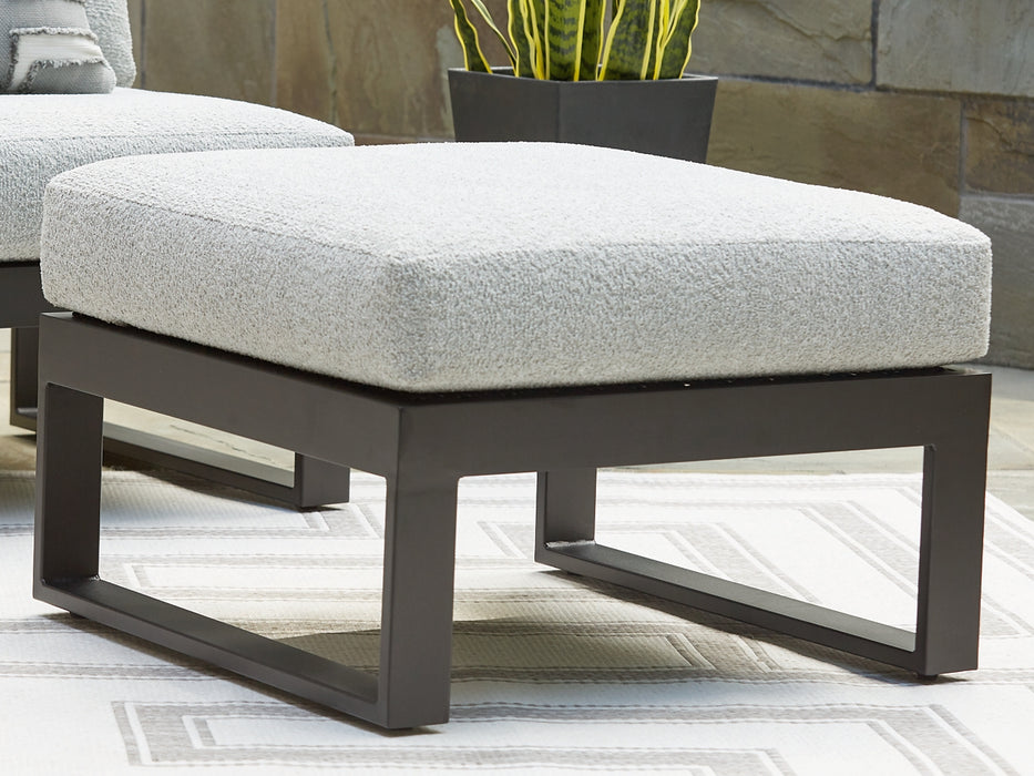Beachloft 5-Piece Outdoor Sectional with Ottoman