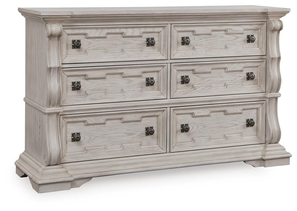 Bruchandi Dresser