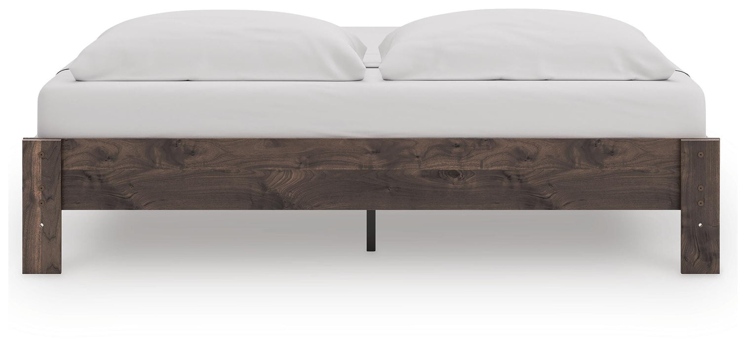 Calverson King Platform Bed