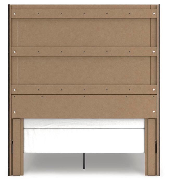 Fraluna Queen Panel Bed, Dresser, Mirror, Chest and Nightstand