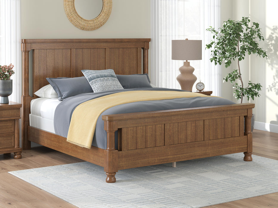 Rowlenstown California King Poster Bed with Mirrored Dresser