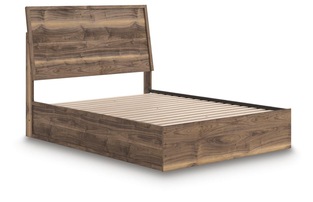 Chirason Queen Panel Bed