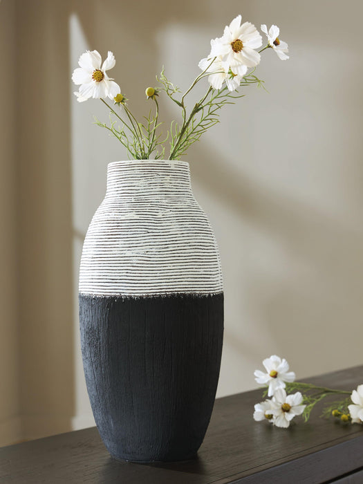 Girtha Vase