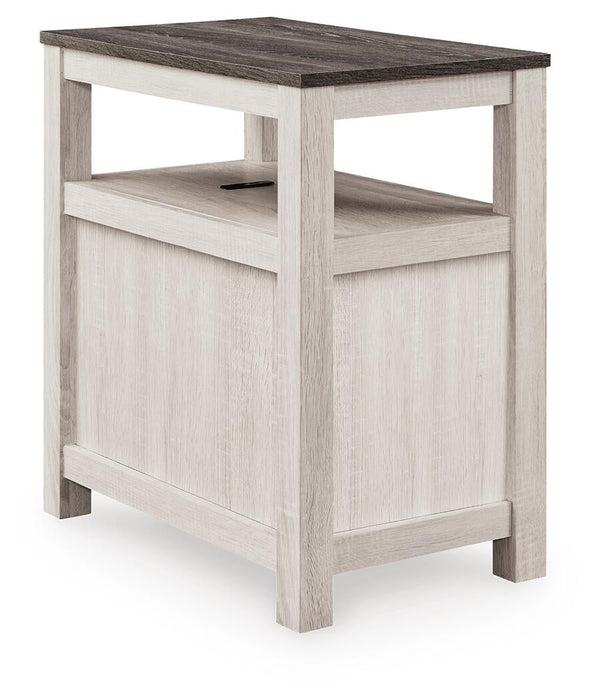 Fendenmore Chair Side End Table