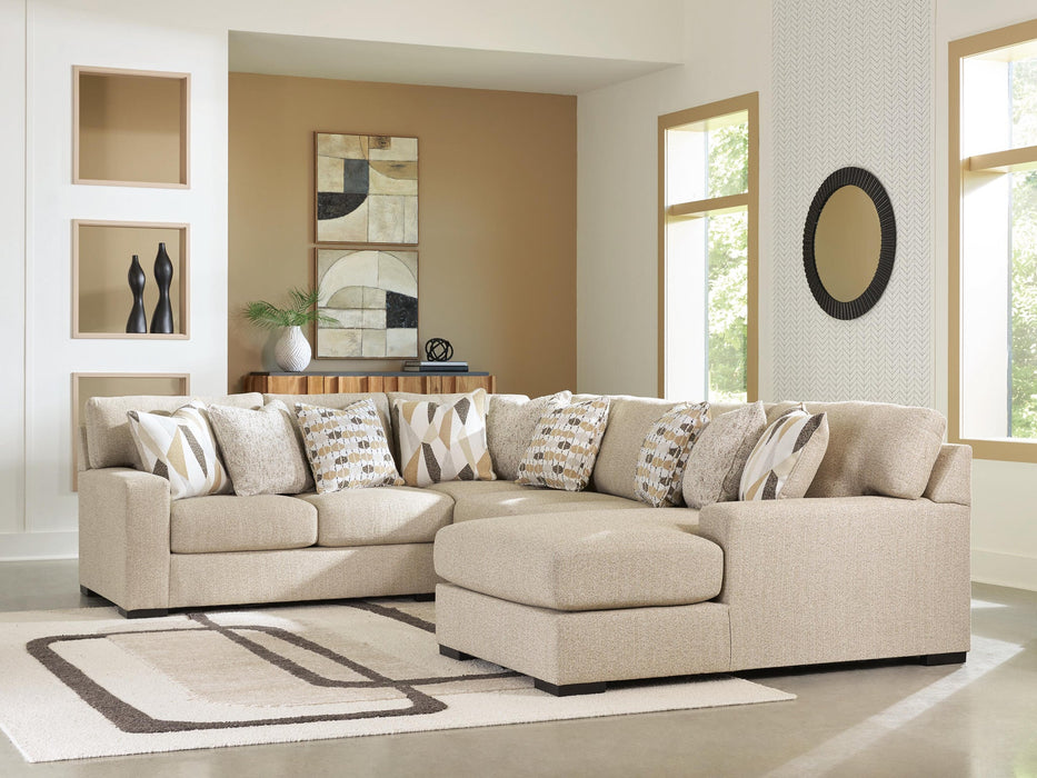 Laurelgrove 4-Piece Sectional with Chaise