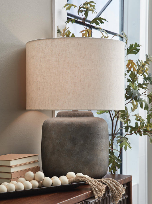 Zandophen Metal Table Lamp (1/CN)