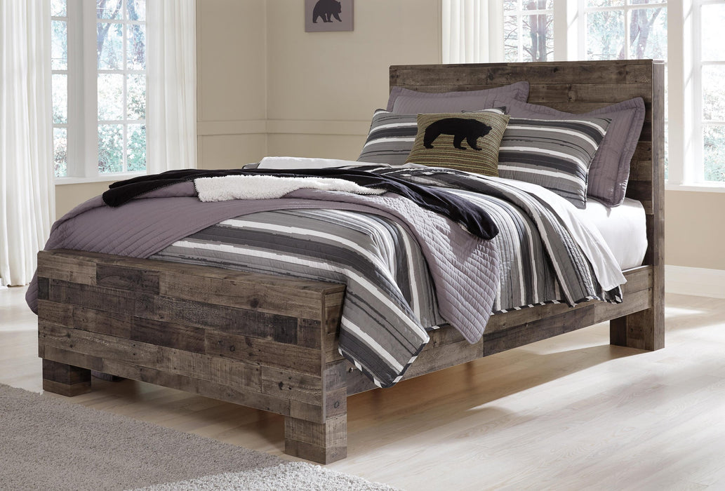 Derekson Full Panel Bed with Mirrored Dresser, Chest and Nightstand