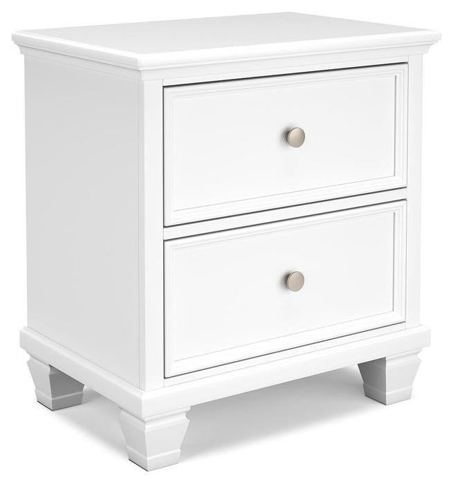 Fortman Queen Panel Bed with Mirrored Dresser and Nightstand