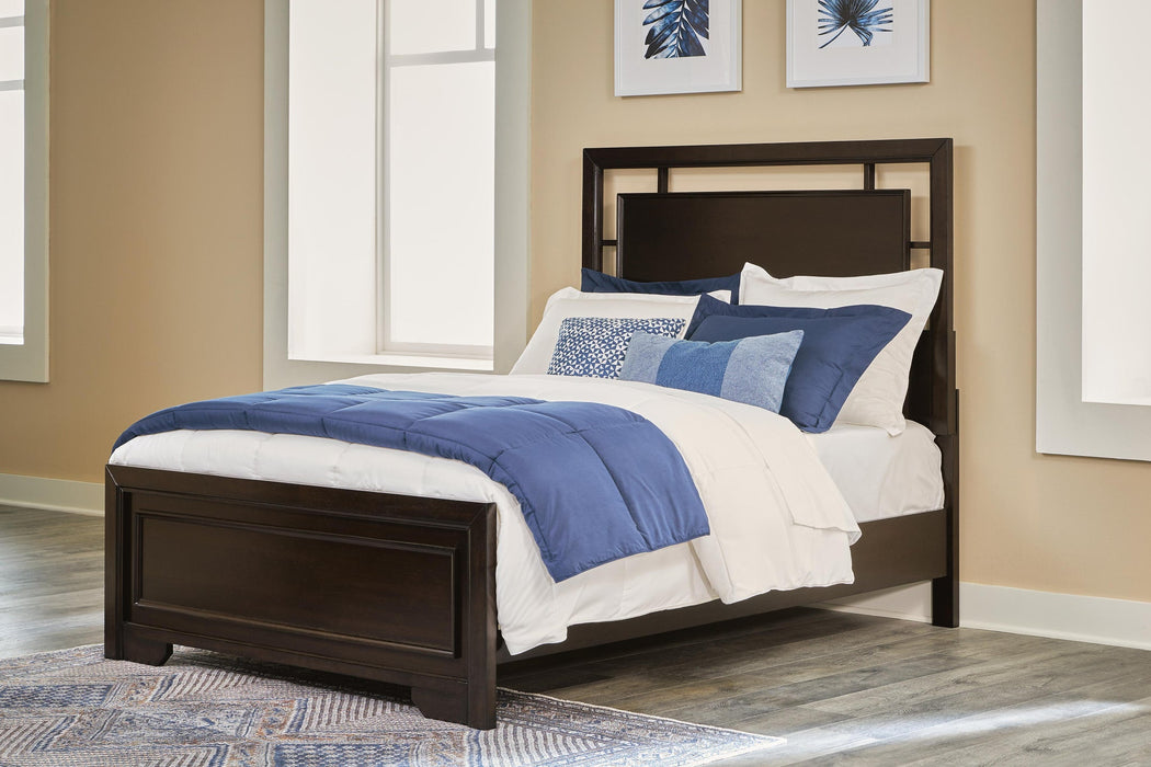Covetown Full Panel Bed with Mirrored Dresser and Nightstand