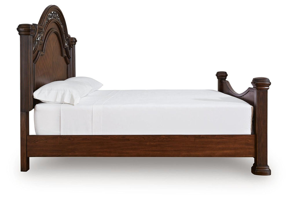 Lavinton California King Poster Bed with Mirrored Dresser