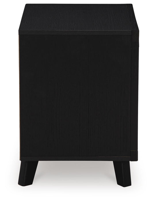 Danziar King Panel Bed, Dresser, Mirror, Chest and Nightstand