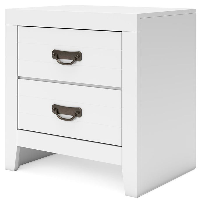 Binterglen Queen Panel Bed, Dresser, Mirror, Chest and Nightstand
