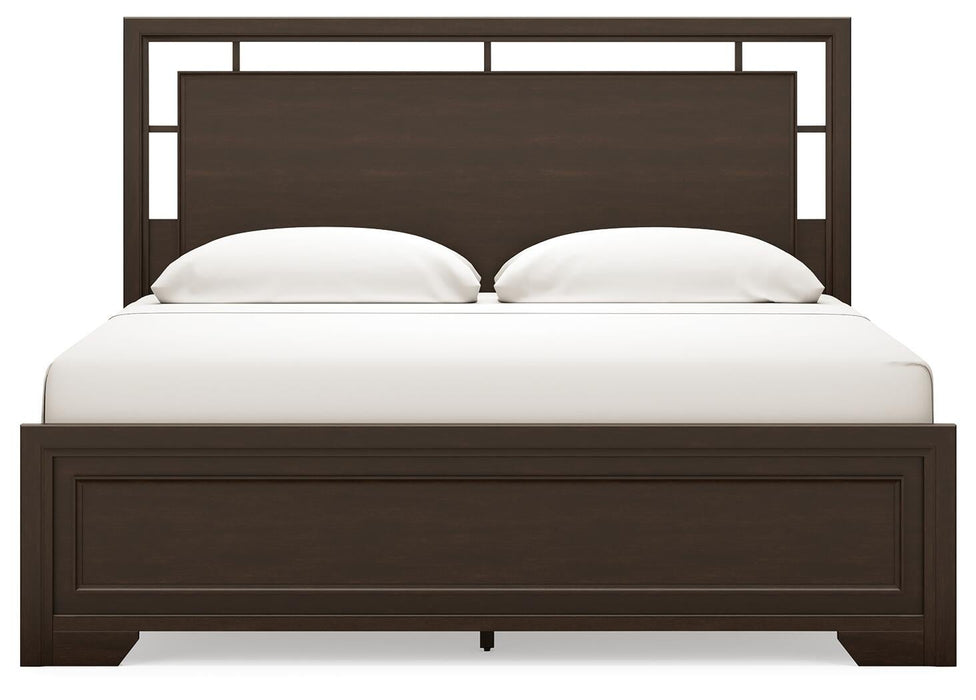 Covetown King Panel Bed with Mirrored Dresser and Nightstand