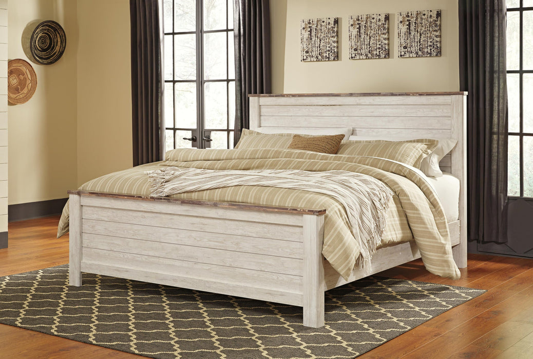 Willowton King Panel Bed with Mirrored Dresser and Nightstand