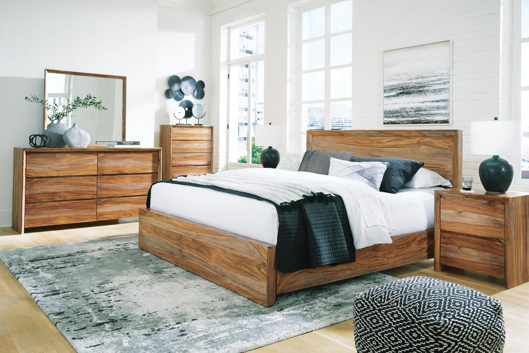 Dressonni King Panel Bed with Mirrored Dresser