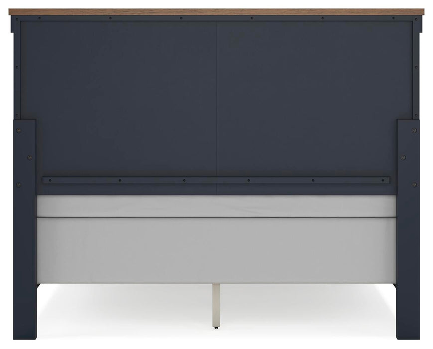 Landocken Queen Panel Bed, Dresser, Mirror, Chest and Nightstand