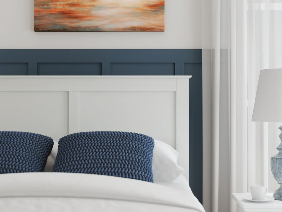 Bostwick Shoals Full Panel Bed, Dresser and Mirror