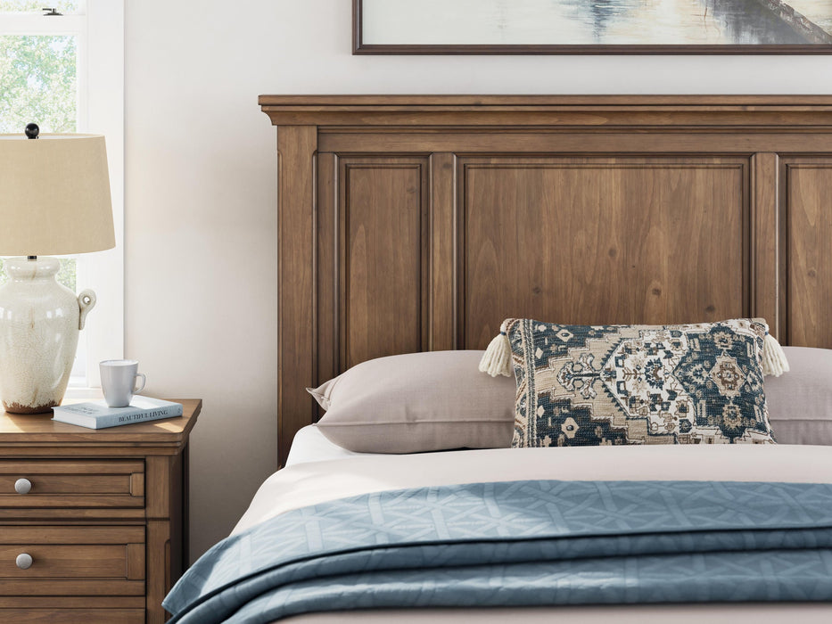 Vandenmore Queen Panel Bed with Mirrored Dresser