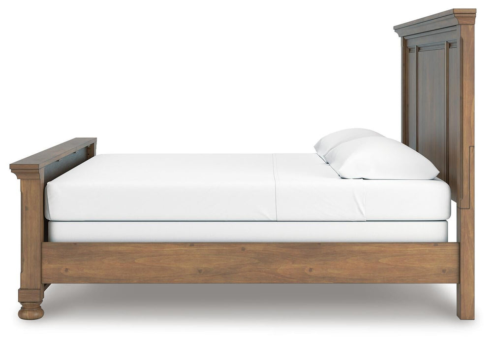 Vandenmore King Panel Bed with Mirrored Dresser