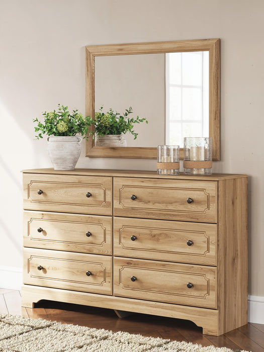 Galletyn King Panel Bed with Mirrored Dresser and Nightstand