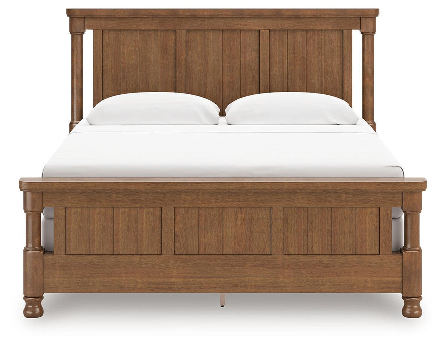 Chadworth King Poster Bed with Mirrored Dresser