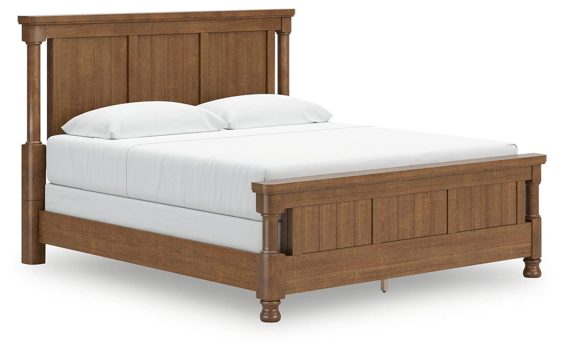 Chadworth King Poster Bed with Mirrored Dresser