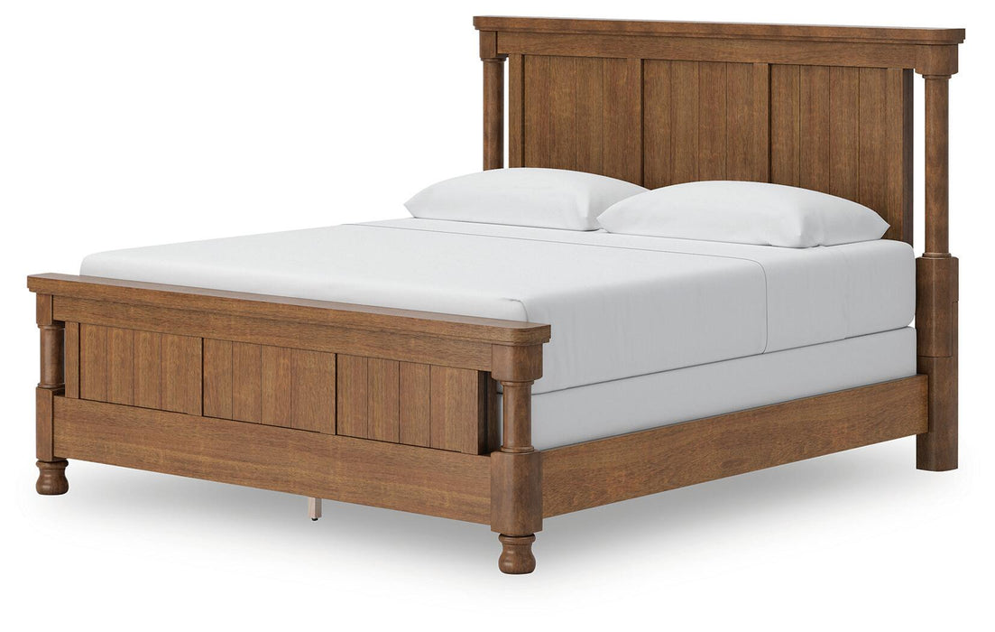 Chadworth King Poster Bed with Mirrored Dresser