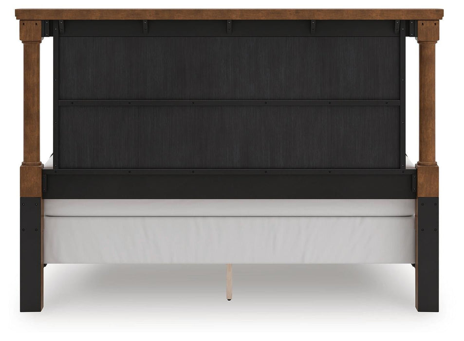 Chadworth California King Poster Bed with Mirrored Dresser and Nightstand