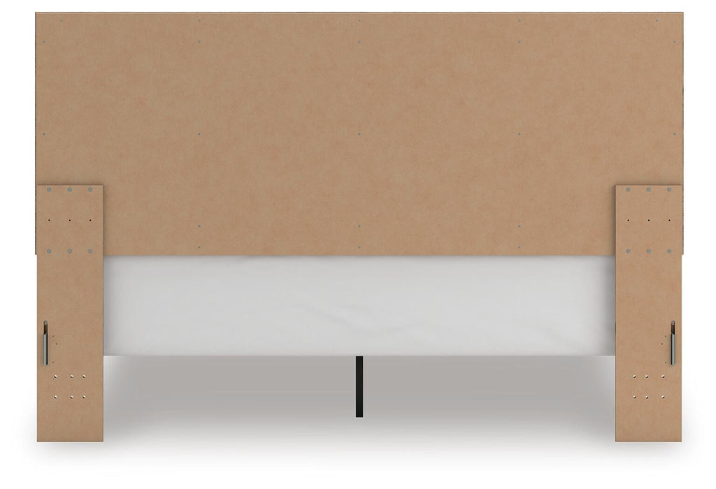 Keithland King Panel Bed with Mirrored Dresser and Nightstand