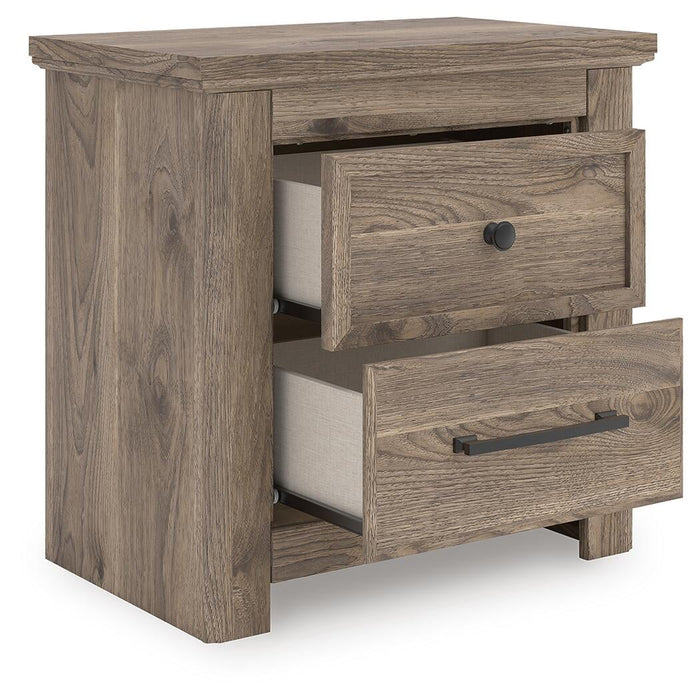 Keithland King Panel Bed with Mirrored Dresser and Nightstand