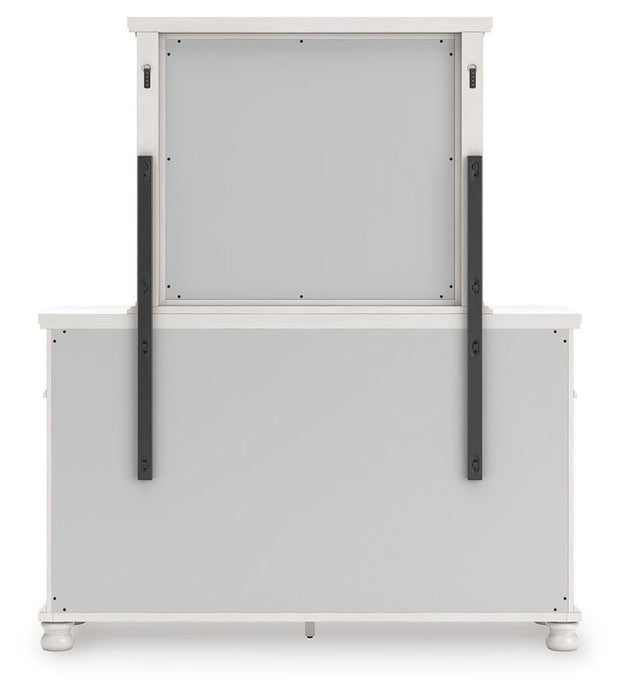 Chadworth King Poster Bed, Dresser and Mirror
